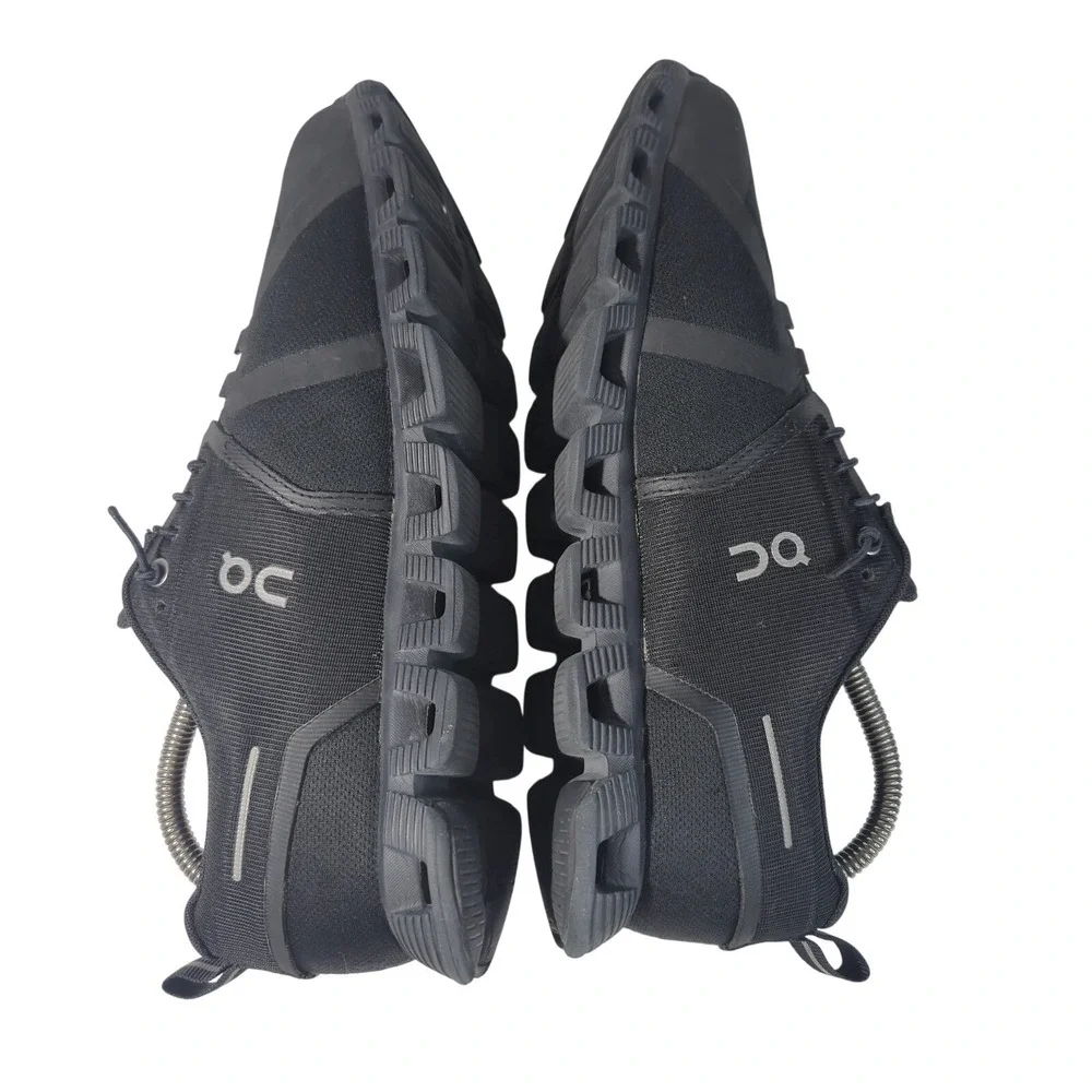 On Running Cloud Waterproof Women's Sneakers - Triple Black Size 8.5 Gorpcore